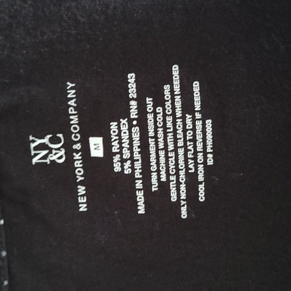 NY&C Tank Top ❤️ - Picture 8 of 8